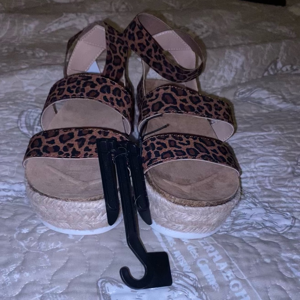 Shoes - Picture 2 of 2